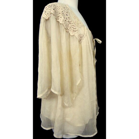 Isabella Rodriguez Feminine Lace Embellished Peasant Blouse Sz M  Lined BoHo - Picture 3 of 7